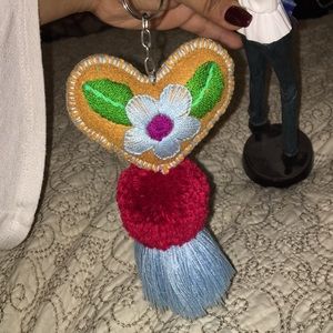 Heart Pom Pom Keychain / handmade